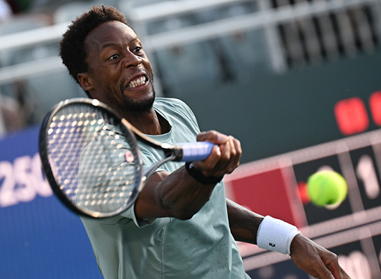 ガエル・モンフィス