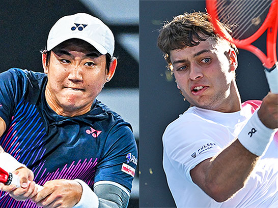 （左から）西岡良仁、コボッリ