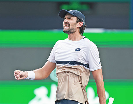 最低ランクでマスターズV 躍進で受賞