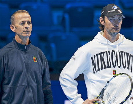 年間最優秀コーチ賞はアルカラス陣営