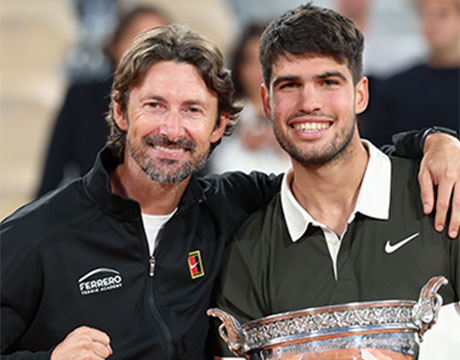 衝撃 アルカラス 師弟関係に終止符 (C)